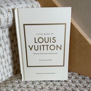 Louis Vuitton Little Book - White and Gold